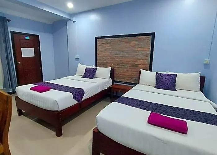 Nika's House Hostel *