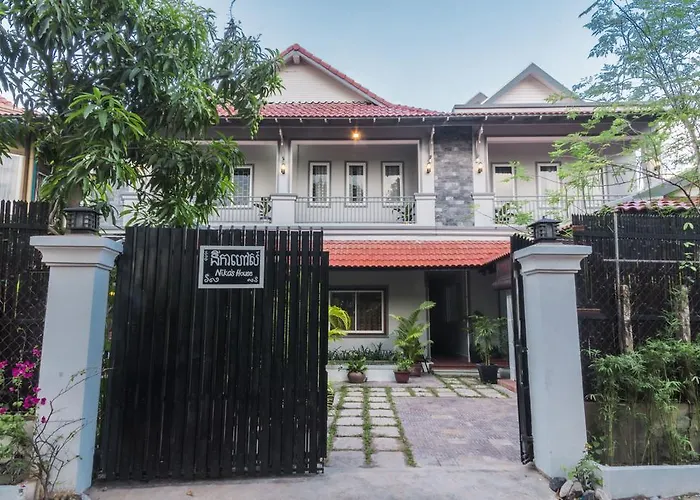 Nika's House Hostel *